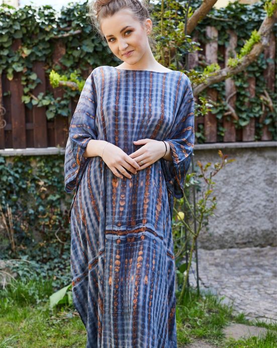 Kaftan Happy – stříbřitě šedý Kaftan Happy – stříbřitě šedý