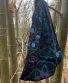 Textilní čelenka Thao – černá s fialovým květem