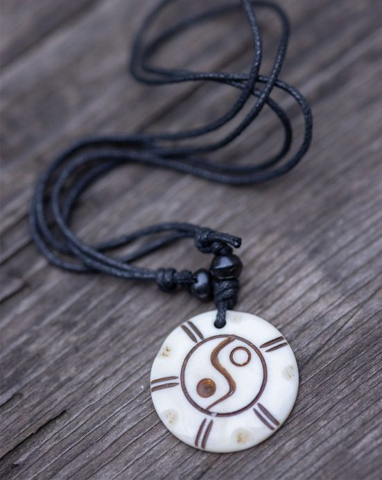 Náhrdelník Yinyang – bílý Náhrdelník Yinyang – bílý