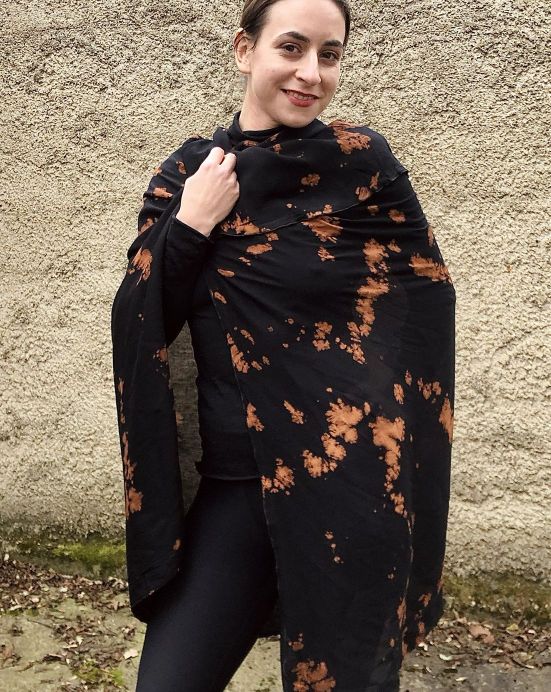 Sarong Ranga – černý s hnědou batikou Sarong Ranga – černý s hnědou batikou