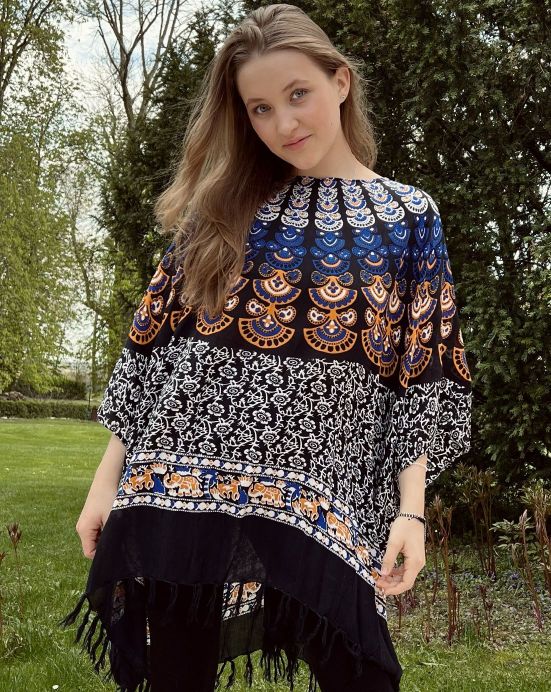Lehké pončo Mandala – bílo-oranžové Lehké pončo Mandala – bílo-oranžové